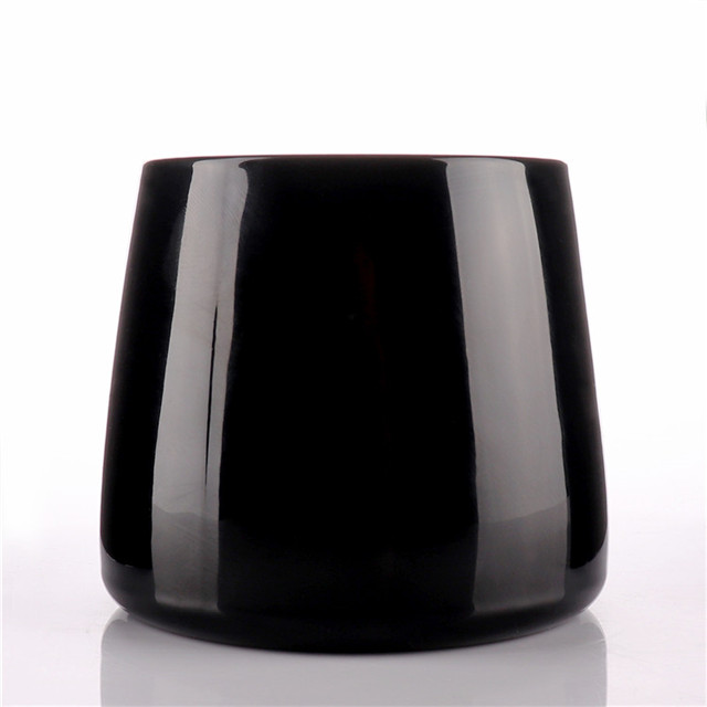Einzigartig geformtes Luxus-Kerzenglas aus weißem Glas